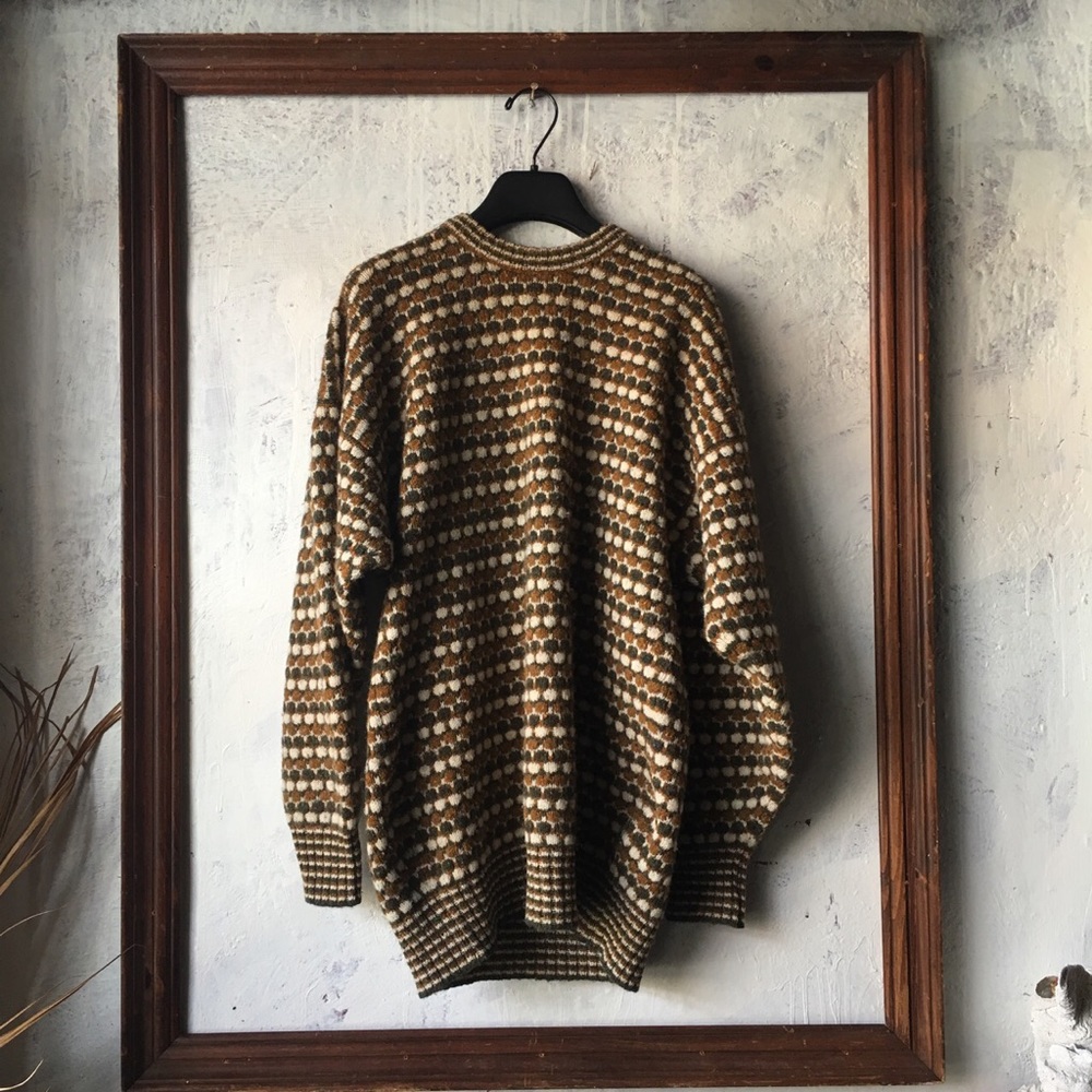 Burberry 100% wool sweater